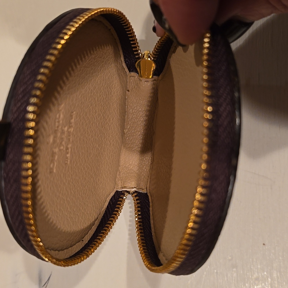 Luxury Coin Pouch - Picture 5 of 5